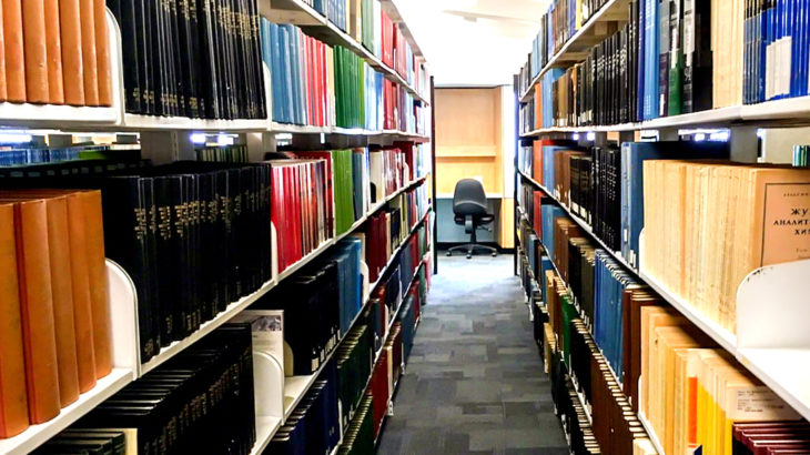 大学の図書館は国会図書館より便利かも？